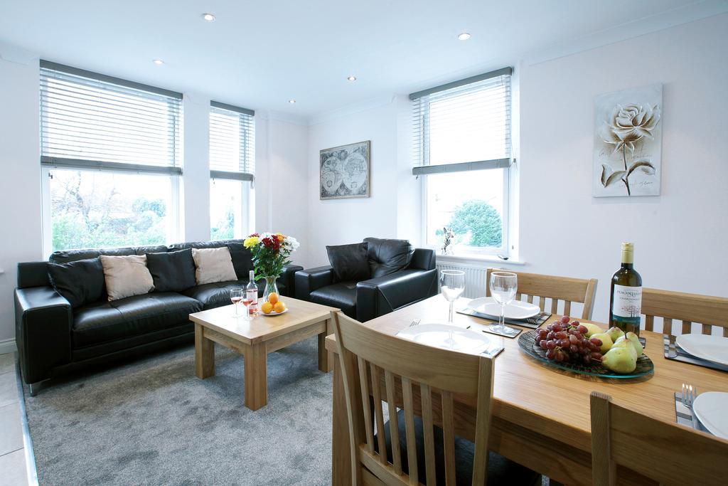 Austens Apartments Торкі Екстер'єр фото