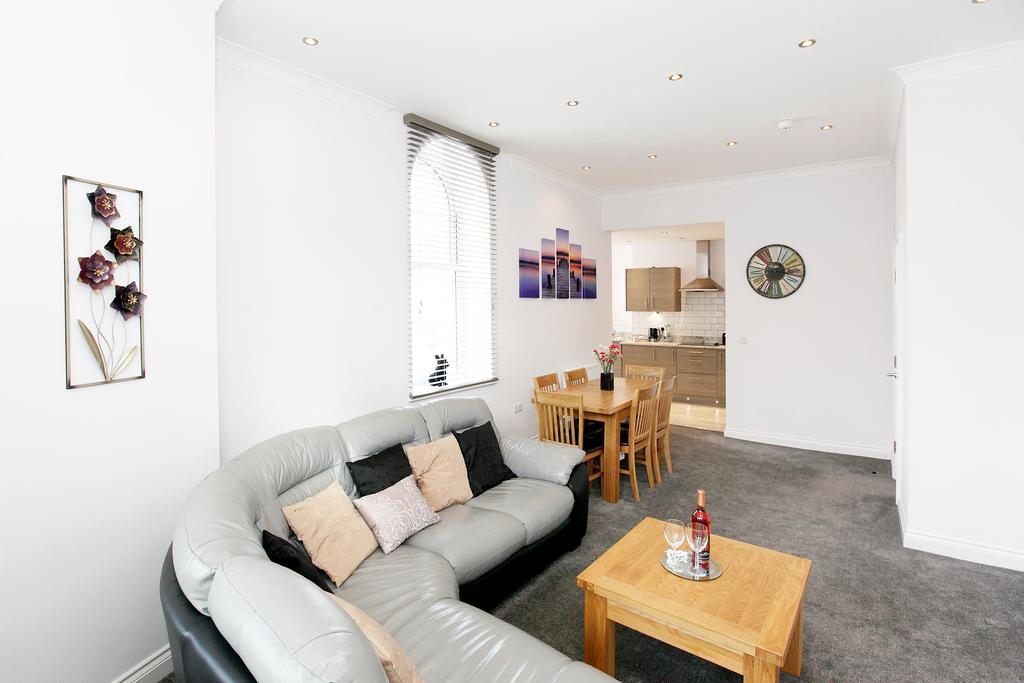 Austens Apartments Торкі Екстер'єр фото