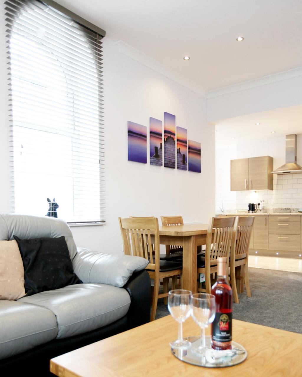 Austens Apartments Торкі Екстер'єр фото